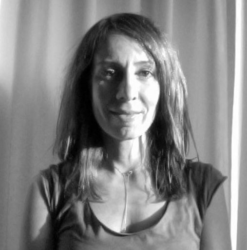 autorenportrait mirela_faldey